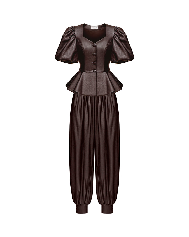 Chanelle-Kerelin, skirt and top made of black eco-leather