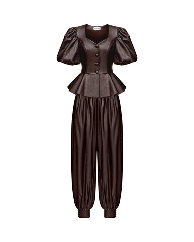 Chanelle-Kerelin, skirt and top made of black eco-leather