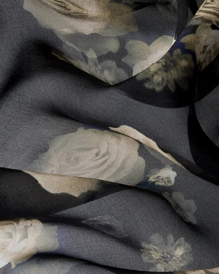 Leticia, headscarf made of black chiffon with floral print